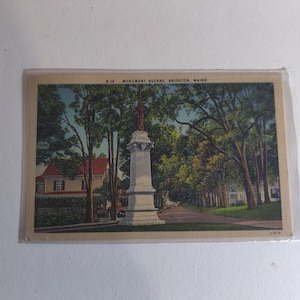 Monumento quadrato Bridgton Maine come trovato condizione Oggetto da collezione souvenir