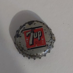 7 Up Newburyport Massachusetts Soda Rare Vintage Cork Lined Bottle Cap used