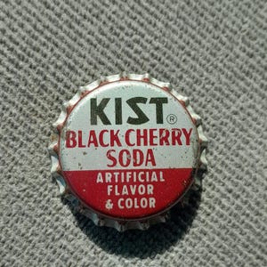 Kist Black Cherry Soda Vintage Cork Lined Bottle Cap NOS unused