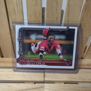Elly De La Cruz 2025 Topps Serie 1 base set Baseball Card Cincinnati Reds Star Player