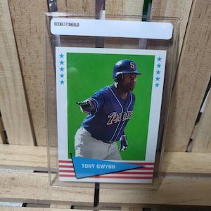 Tony Gwynn 1999 Fleer Tradition Baseball Greats Sub Set Baseball Card San Diego Padres