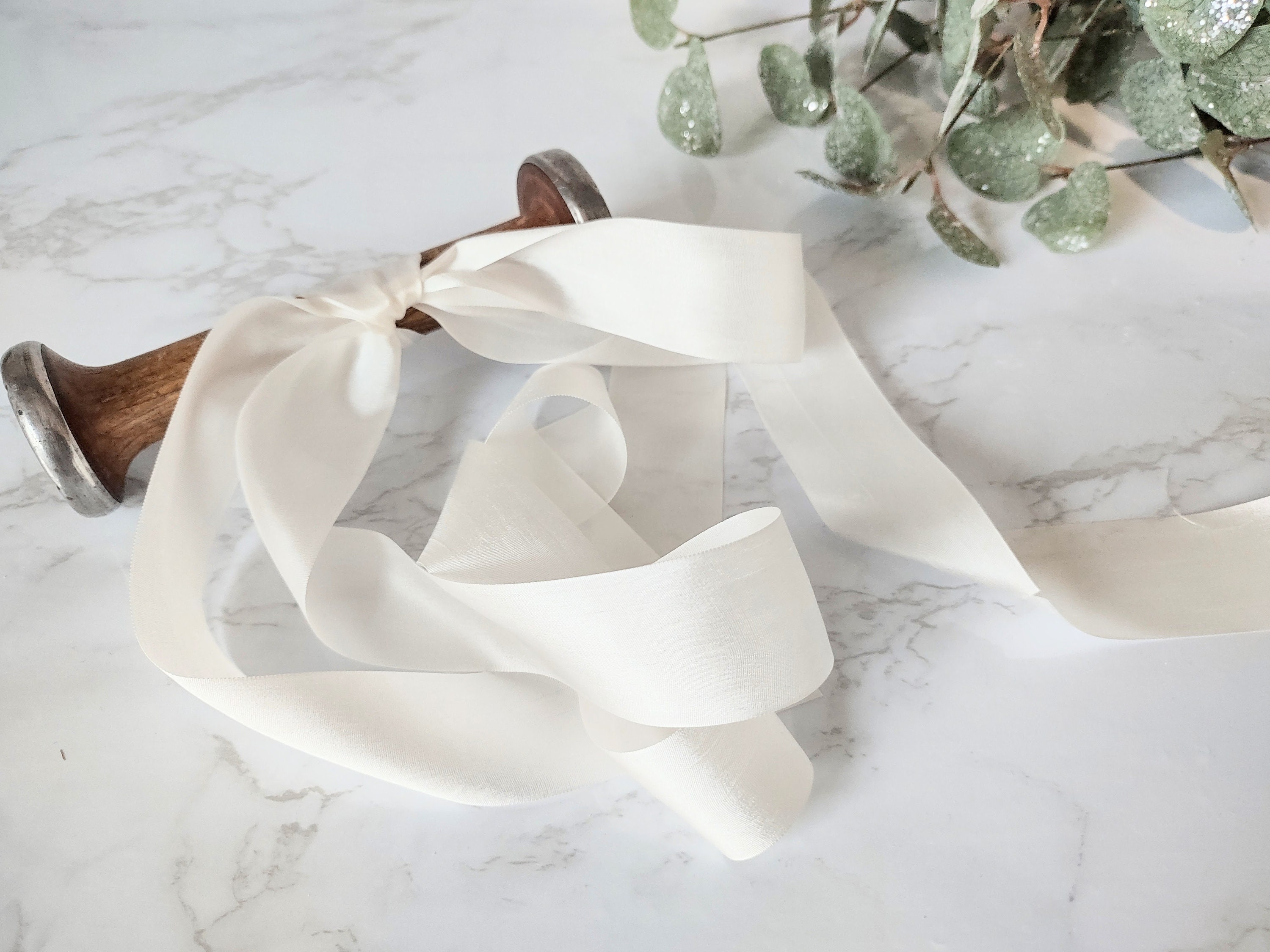 Silk White Ribbons Antique White 100 % Silk Ribbon 1.25