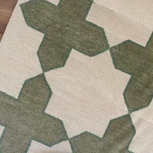 Hand Knotted Oushak Rug – Green & Ivory Geometric Pattern, Modern Turkish Wool Carpet, Handmade Area Rug Rug for living room Hall bedroom