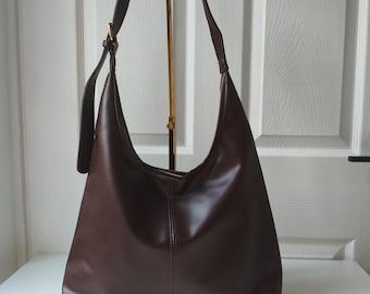 Borsa hobo con tracolla regolabile