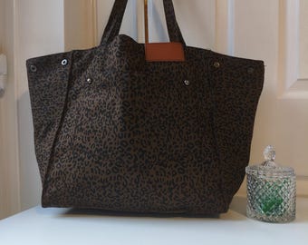 Borsa tote grande con motivo leopardato scuro