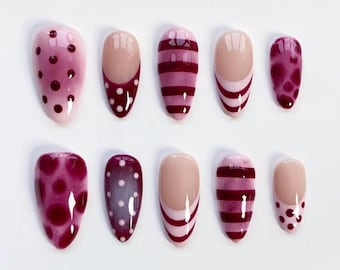 Uñas moradas con lunares bonitos, uñas moradas, uñas rosas con prensa, uñas almendradas largas, uñas kawaii, uñas de cumpleaños, uñas francesas a rayas personalizadas.