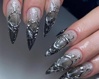 Luxury Chrome Press On Nails, Handmade Gothic-Inspired Nail Art, Y2k Nails, Trendy Chrome on Fake Nails, Goth press on nails, Gothic nails