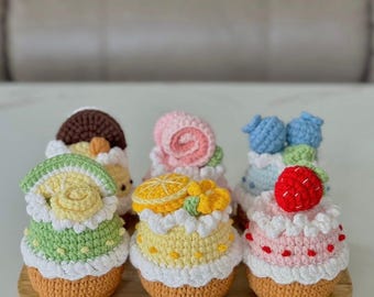 Peluche de cupcake de ganchillo, llavero de cupcake - Juguete de postre amigurumi hecho a mano, lindo regalo de ganchillo para amigos, decoración kawaii para el hogar, regalo de cumpleaños