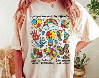 Autismo PNG, Camiseta retro de aceptación del autismo con arcoíris coqueta PNG, Cada persona se comunica de forma diferente, Diseño positivo de neurodiversidad