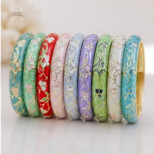 Bracciale rigido in cloisonné, set floreale smaltato in stile vintage, regalo di ispirazione asiatica, gioielli per kimono Qipao Hanfu.