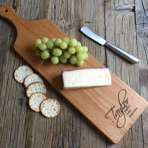 Charcuterie Serving Board - Wood- Engraved - Personalized- Wedding Gift - Housewarming Gift - Christmas Gift - Closing Gift