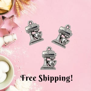 1, 5 or 10 Kitchen blender charms - baking pendant for DIY jewelry, bracelets, & crafts - mini cooking mixer - silver color - free shipping