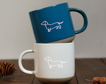 Tax-temugg med spräcklig glasyr, keramikkaffemugg, graverad keramikmugg, taxminnesmärke, presentidé hundälskare