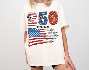 Camiseta de los 250 años de EE. UU., camiseta patriótica de Mickey, Minnie y Pluto (1776-2026), camiseta del 250 aniversario de Estados Unidos, bandera de avión de combate, regalo del 4 de julio