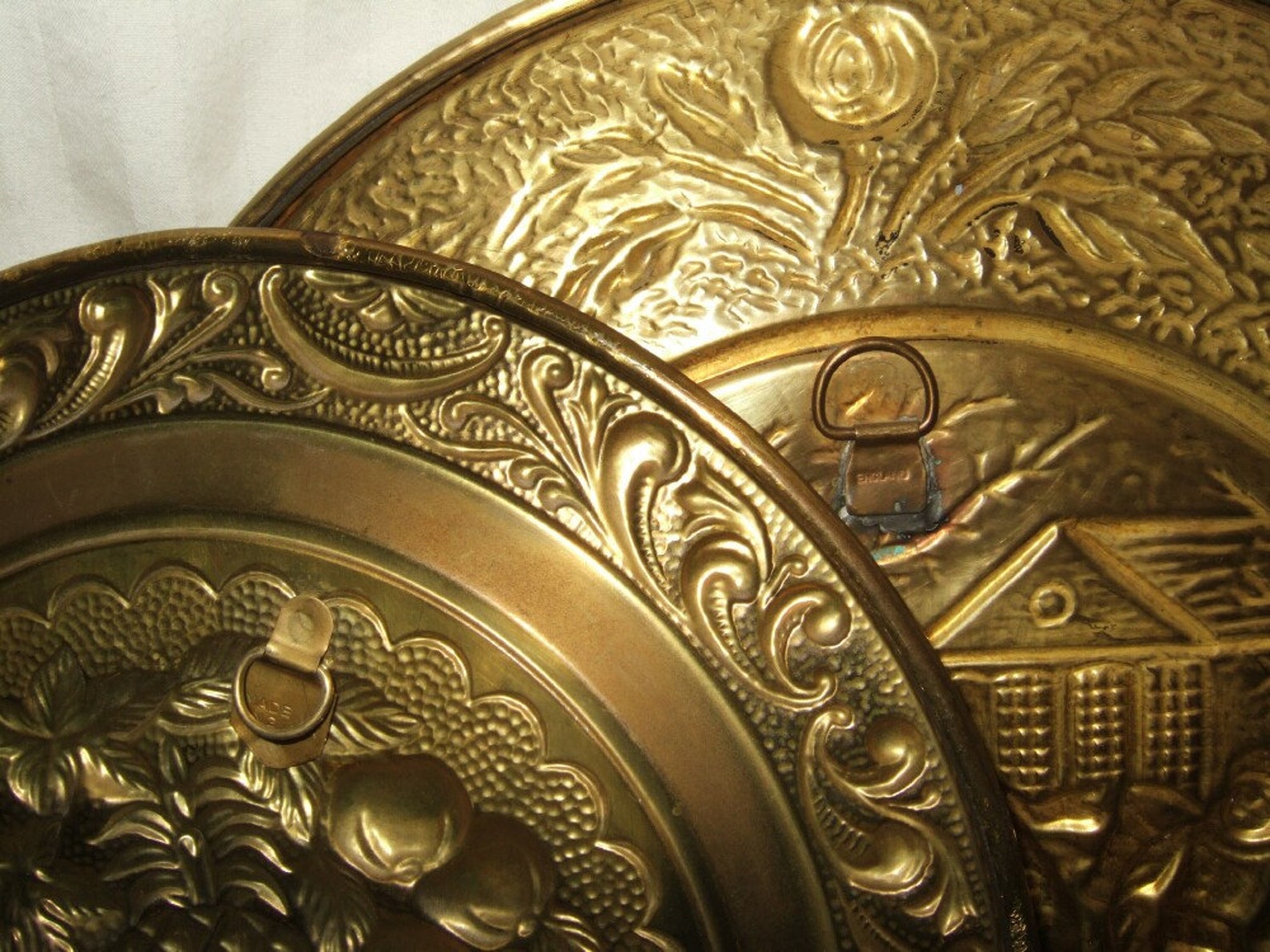 Vintage brass peerage plaques brass wall plaques brass plates Etsy