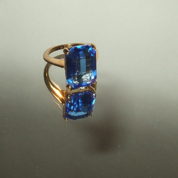 Vintage 18K ring with blue sapphire stone,  size 4,  18kGE,  yellow gold,  gorgeous cocktail ring.