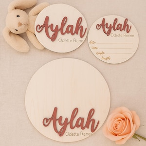 Personalized Newborn Footprint Sign – Custom Baby Birth Stats Plaque, Baby Name Announcement Sign, Hospital Photo Prop Keepsake