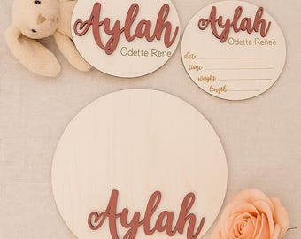 Personalized Newborn Footprint Sign – Custom Baby Birth Stats Plaque, Baby Name Announcement Sign, Hospital Photo Prop Keepsake