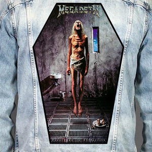 Megadeth Count - Écusson imprimé en forme de cercueil dans le dos, Écusson de gilet de combat Heavy Metal Horror, Grand badge logo de veste imprimé par sublimation 26 x 40 cm