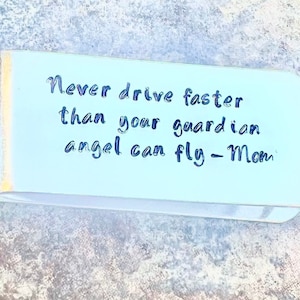Personalisiertes Weihnachtsgeschenk, benutzerdefinierte Auto-Visier, süßes 16 Geschenk, seien Sie sicher nach Hause, fahren Sie niemals schneller als Ihre Schutzengel fliegen können