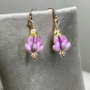 Hawaiian Crown Flower Earrings, Wedding Earrings, Hawaiian Wedding Earrings, Crown Flower Pearl Earrings, Gold Crown Flower Earrings