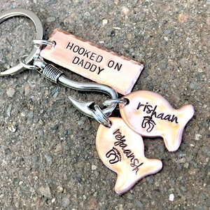 Valentine Gifts For Him,Hooked On Daddy, Daddy&#39;s Keepers,Fishing Keychain, Good Fisherman Better Dad,Hooked On Dad, Our Best Catch