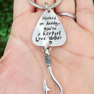 Personalized Father&#39;s Day Gifts,Hooked On Daddy,Personalized Fishing Lure,Fishing Keychain, Boyfriend Gift Baby Announcement,Love You More