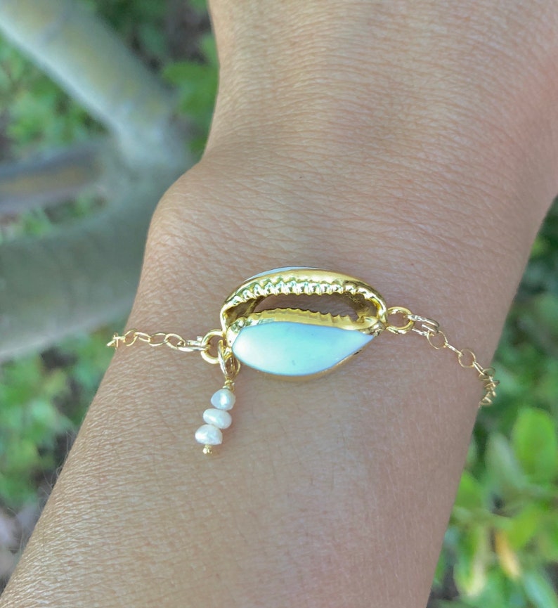 Hawaiian Jewelry 24k Gold Dipped Cowrie Shell Bracelet - Etsy