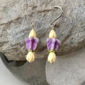 Crown Flower Earrings, Hawaiian Earrings, Jasmine Pikake Flower Earrings, Floral Earrings, Hawaiian Clay Earrings, Beach Wedding Earrings