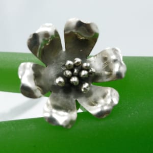 Size 6.5 Ring : Vintage Sterling 925 Silver 6 Petal Wild Flower signed AF image 1