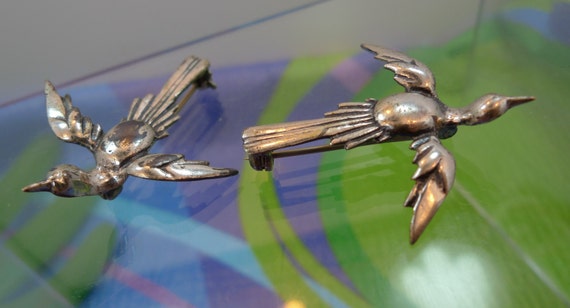 Vintage Brooch : Pair of Flying Birds  (2) Sweate… - image 2