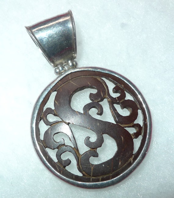 Vintage Pendant Wood Carving Sterling 925 Silver … - image 3