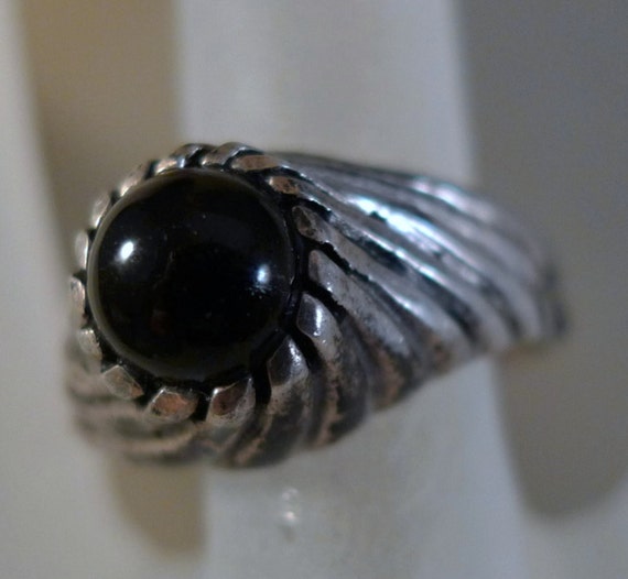 Size 7.5 Ring : sterling 925 silver Sarah Coventry