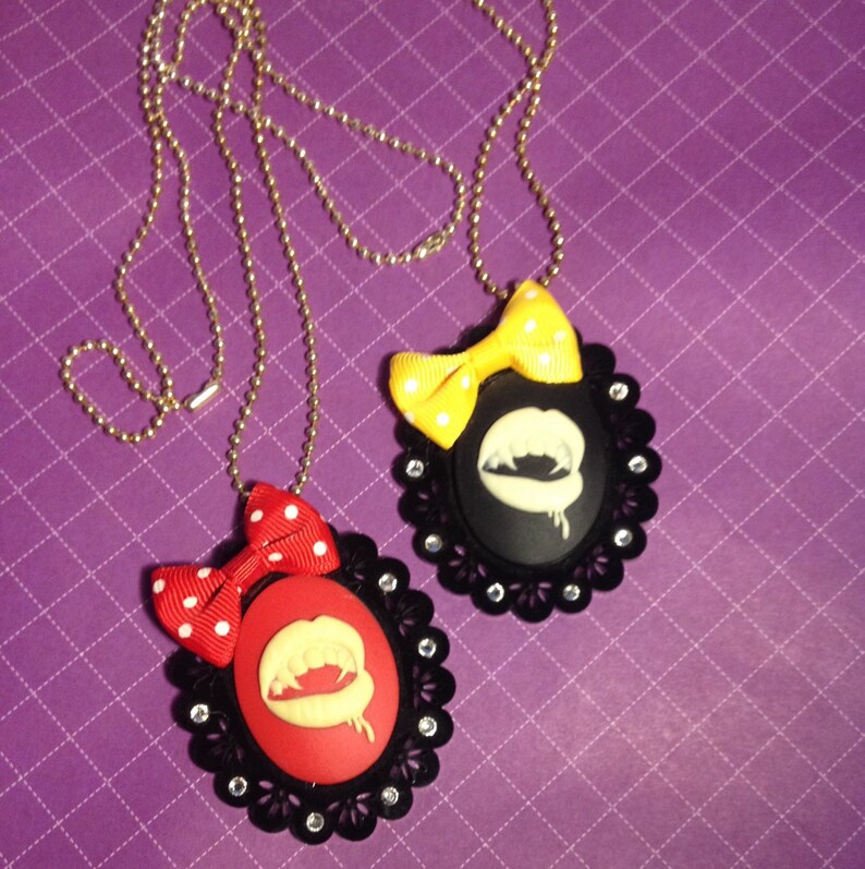 Large Vampire Cameo