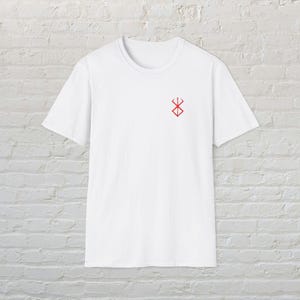 Berserk Mark of Sacrifice T-Shirt, Gothic Symbol Tee, Anime inspiriertes Top, Unisex Grafik-Shirt, Dark Fantasy-Kleidung, Distressed Manga Bild 7