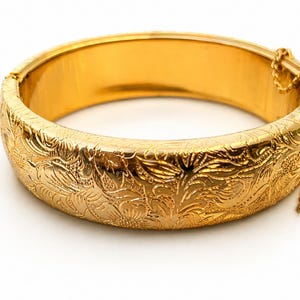 Vintage Gold Tone Floral Hinged Bangle Bracelet Wide Etched Mid Century Statement