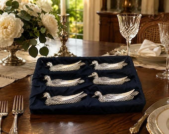 Set di 6 poggia-coltelli a forma di anatra placcati in argento / Servizio da tavola francese figurato, elegante decorazione per la sala da pranzo