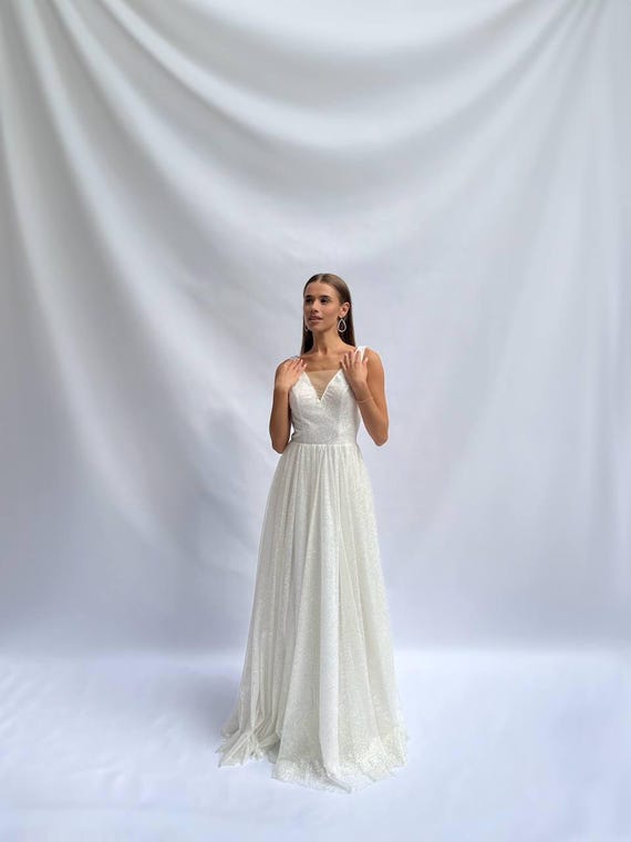 Glitter Mesh A-Line Wedding Dress - V-Neck Fairy Bridal Gown