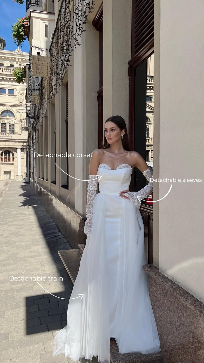 Lace Corset Wedding Dress: Detachable Train & Sleeves - Maxi Ball Gown ...