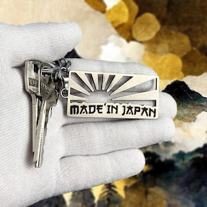 Jdm &quot;made in japan&quot; keychain - jdm accessory for car enthusiasts & japanese culture lovers - japanese keychain - gift for car fans