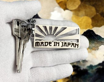 Jdm "made in japan" keychain - jdm accessory for car enthusiasts & japanese culture lovers - japanese keychain - gift for car fans