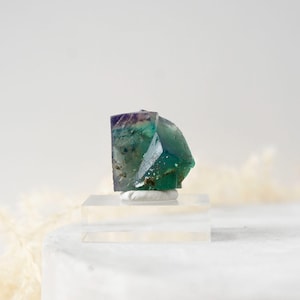 Fluorite Twin - Hollywell Mine, Fosterley, UK