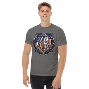 American Masonic Emblem T-Shirt – Freemason Square & Compass with USA Shield – Patriotic Lodge Tee – S-3XL