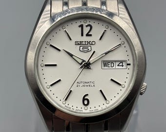 Seiko 5 Automatic Japan | 7S26-03B0 | White Men’s Vintage Watch| 21 Jewels, Day Date