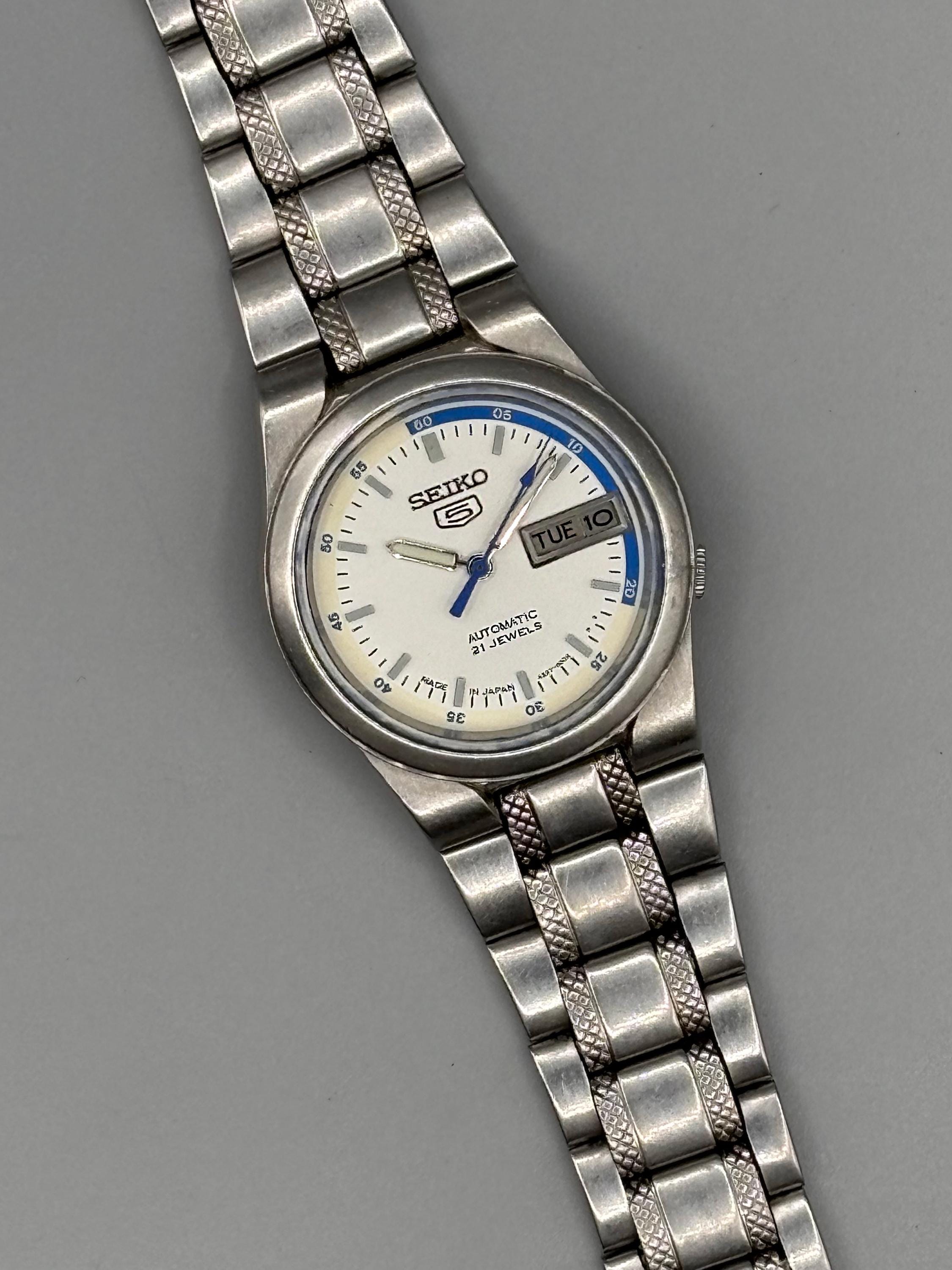 Buy Vintage Seiko 5 Automatic 4227-00A0 White Speed Racer Unisex