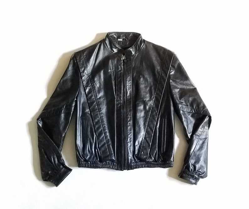 Vintage Womens Large Wilsons Leather Warm Lined Sleek Black Biker Jacket Moto Motorcycle Racer Street Style Hipster Fall Fashion Mod