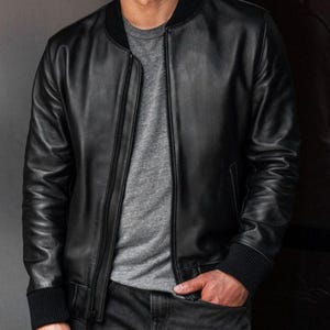 Men&#39;s Black Suede Leather Biker Jacket: Classic Fit, Zipper Closure