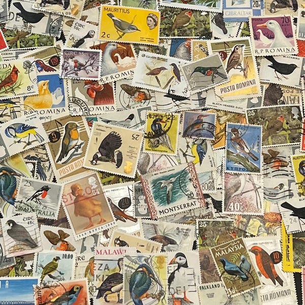 Birds vintage stamp packs of 25 - Worldwide off paper