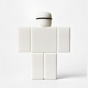 Puede incluir: Una figura blanca en forma de bloque, con una cabeza redondeada y una banda negra. La figura tiene brazos y piernas rectangulares, y un torso cuadrado. El dise&ntilde;o es minimalista y moderno, con una est&eacute;tica limpia y brillante.