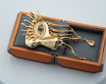 Vintage Coro Pegasus Brooch, Gold Tone Metal, Mid-century Modern